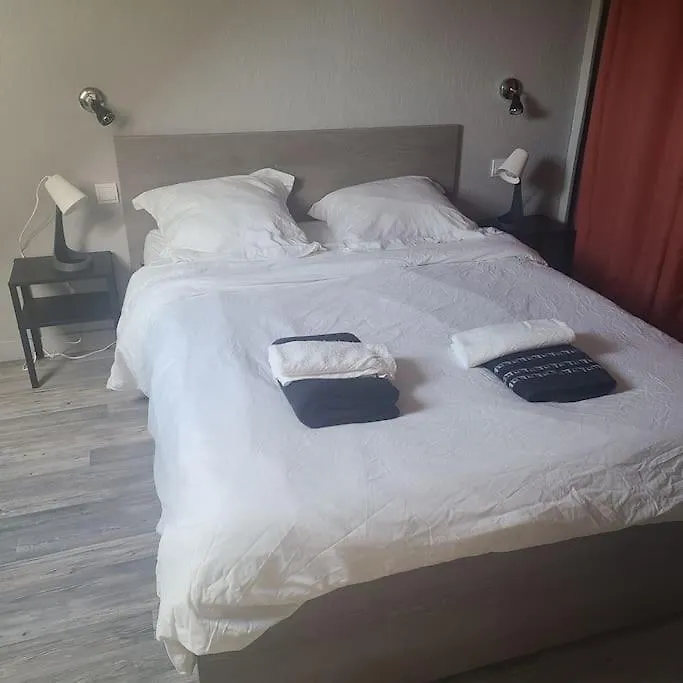 Maison Brest Avec De Grands Volumes Villa Holiday home
