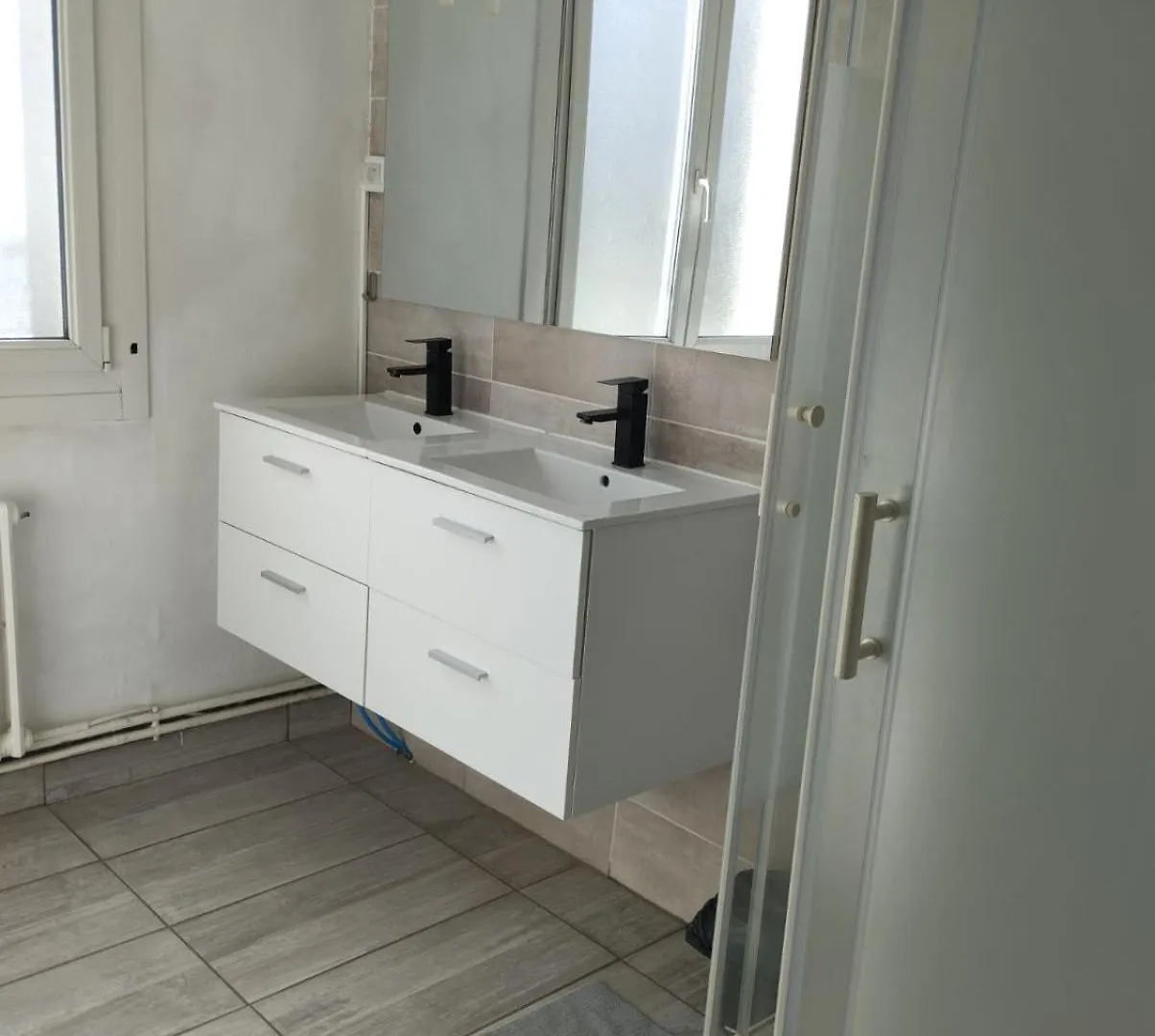 Maison Brest Avec De Grands Volumes Villa 0*,